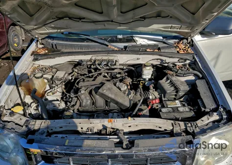 2008 Ford Escape Xlt from USA, damaged, VIN 1FMCU93148KB26142